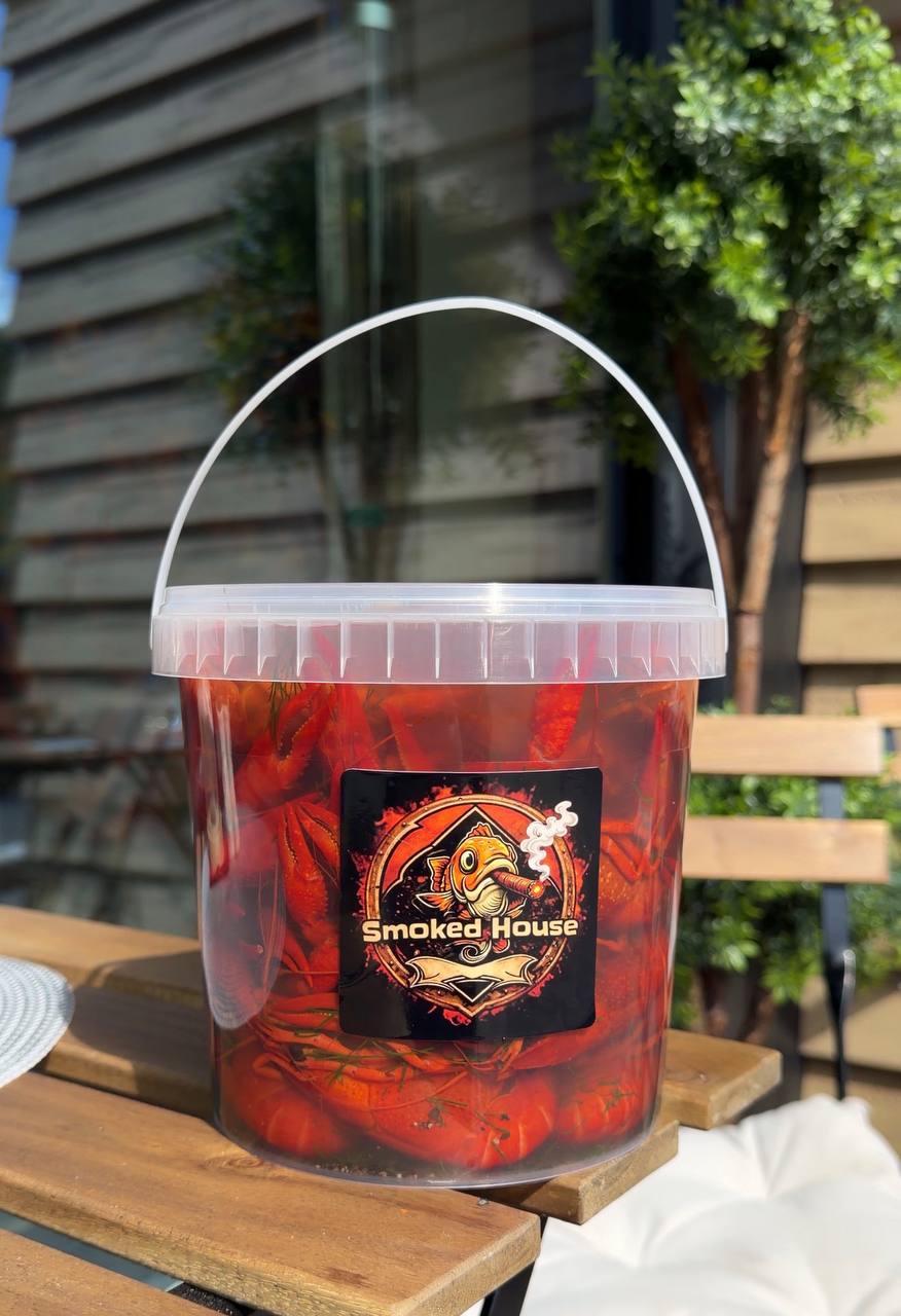 Hot marinated crayfish